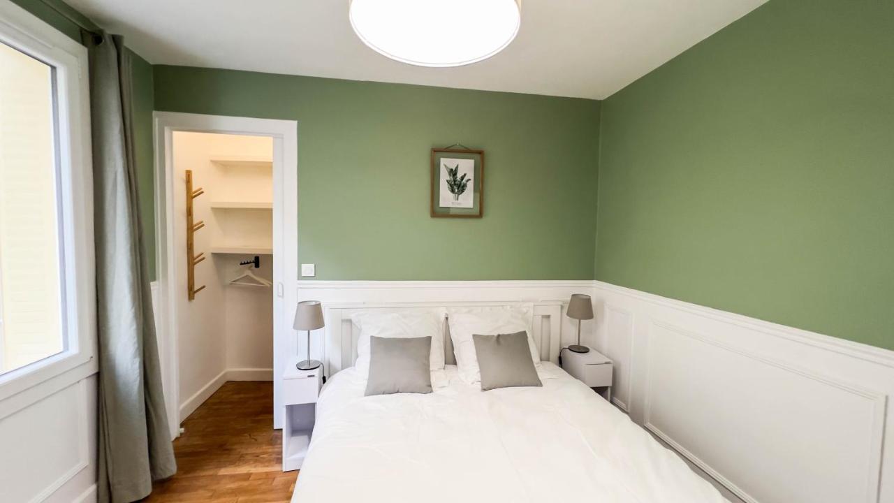 Appartement 4 Etoiles En Centre Ville De Vichy - Le Basile Luaran gambar